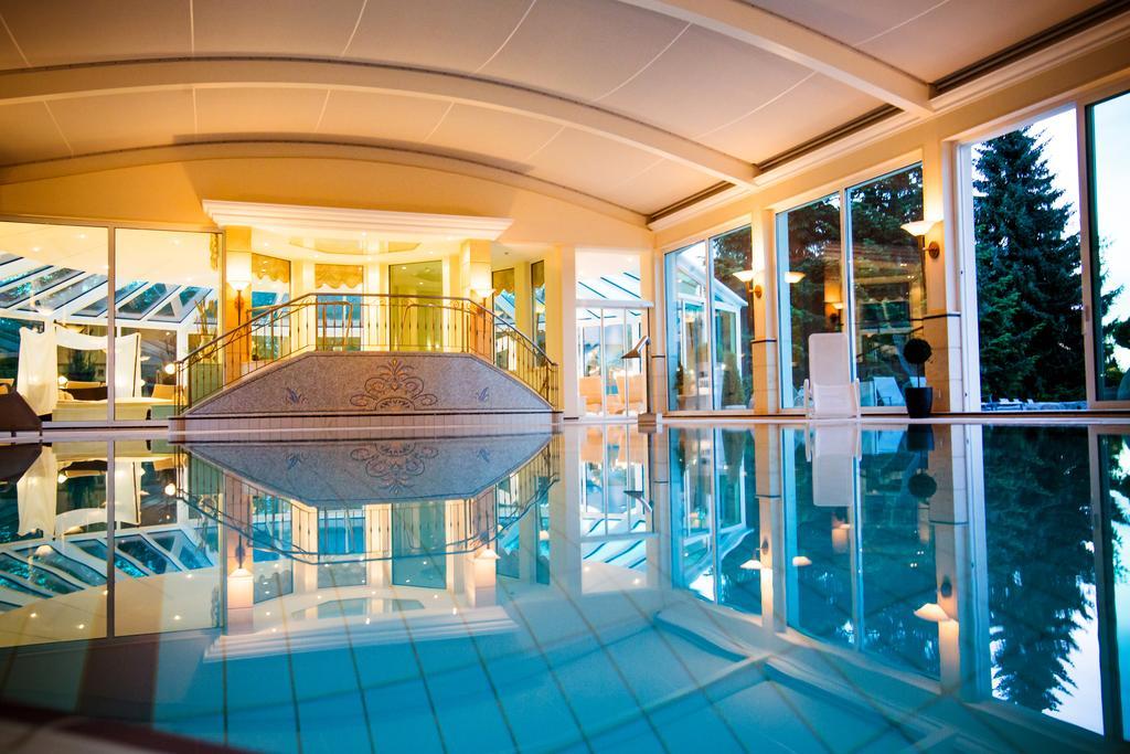 Thermenhotel Quellenhof 바트푸징 외부 사진