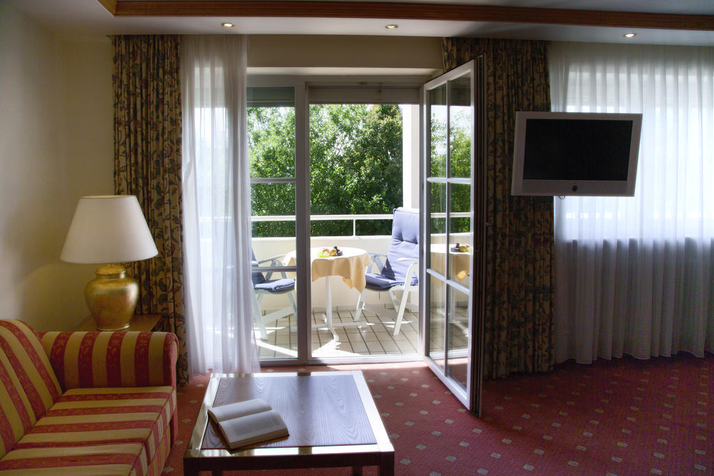 Thermenhotel Quellenhof 바트푸징 객실 사진