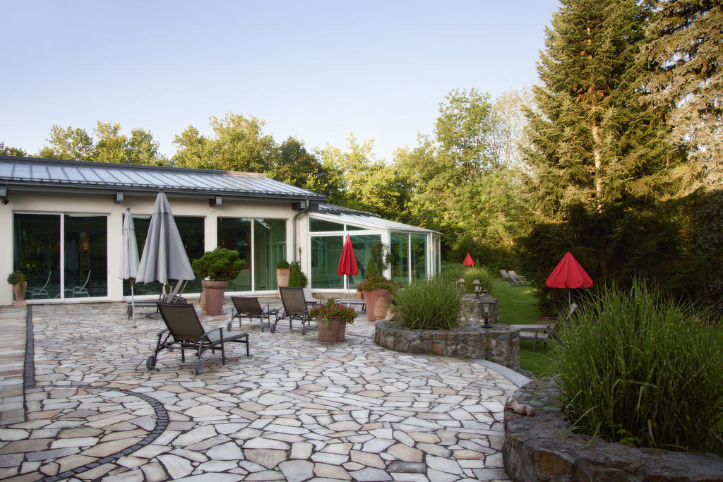 Thermenhotel Quellenhof 바트푸징 외부 사진