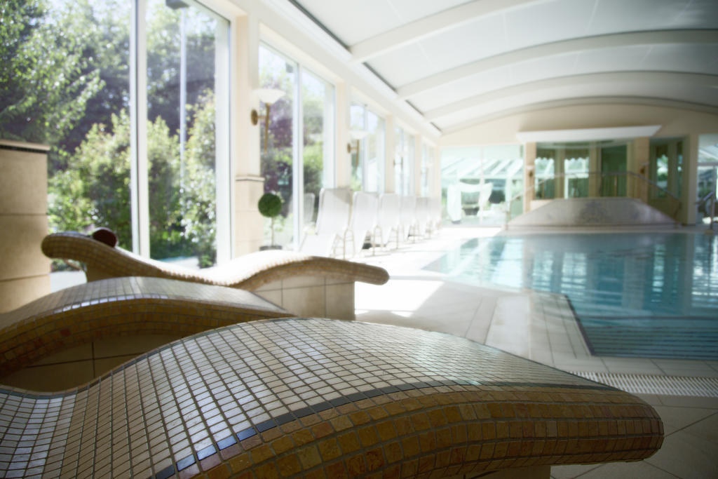 Thermenhotel Quellenhof 바트푸징 외부 사진